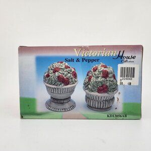 Vintage Cracker Barrel Victorian Houses Potted Plants Salt & Pepper Shakers 1998
